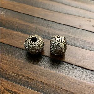 Discontinued Pandora clips set of 2